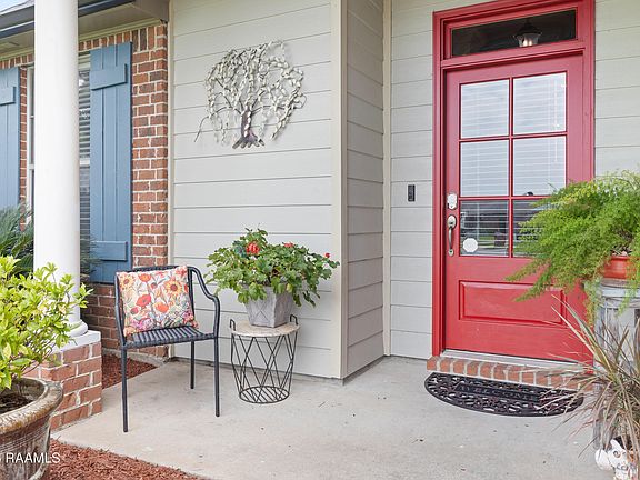 2nd image of 136 Country Village Dr