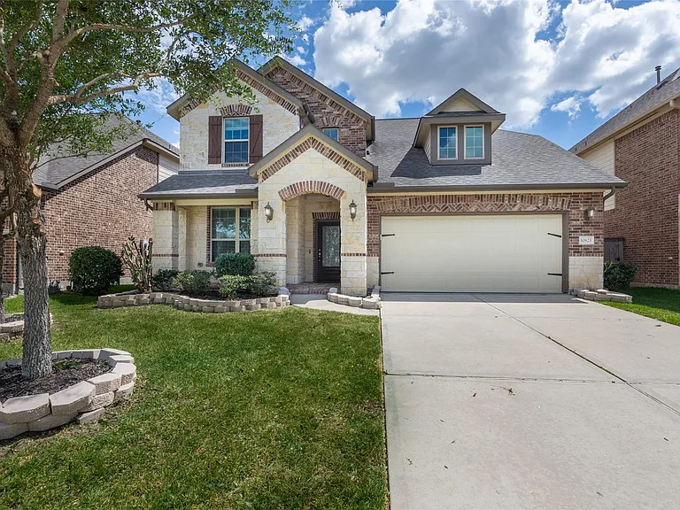 10823 Paula Bluff Ln — Photo 1