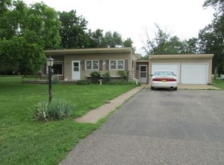 210 6th St, Pepin, WI 54759