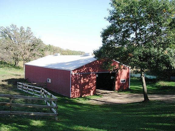 64x40 Barn with two stalls
