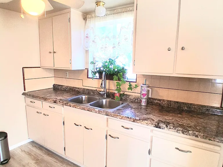 590 1/2 Rio Vista Ave — Photo 12