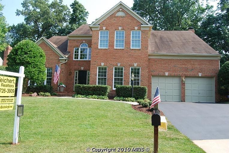 1st image of 47053 Kentwell Pl