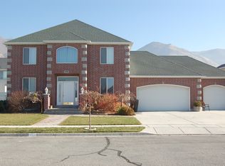 858 N Camille Cir, Centerville, UT 84014