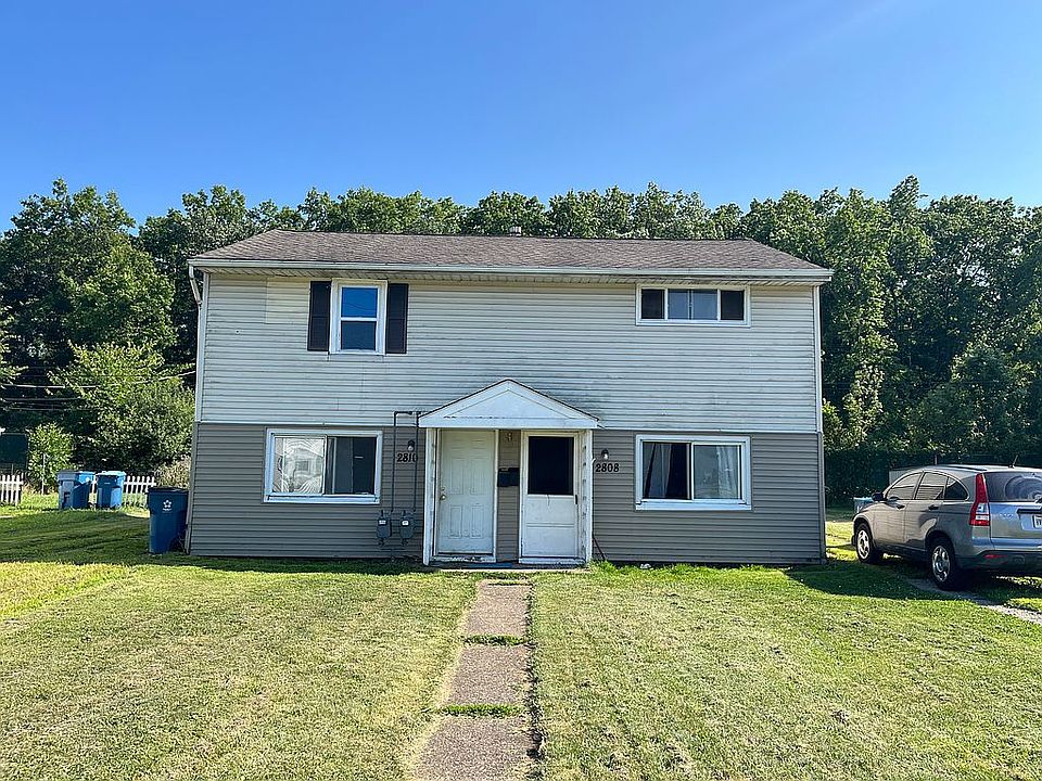 1st image of 2810 Cromwell Dr