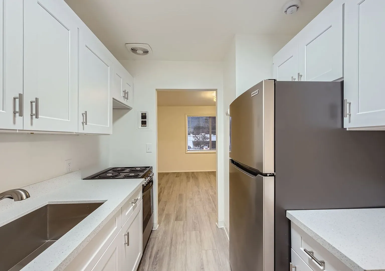 Mountain View — Photo 2