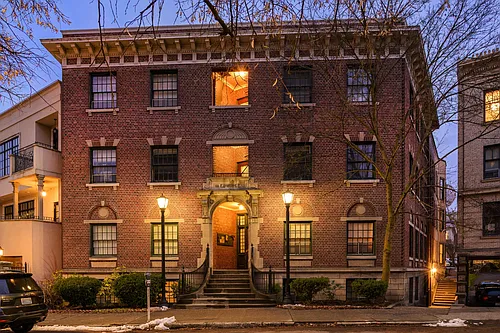 1227 W Riverside Ave #B Photo 1