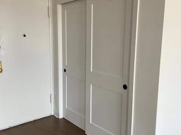 31-85 Crescent Street image 7 of 8