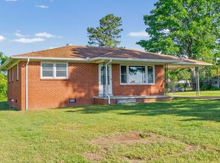 360 N Main St, Tennessee Ridge, TN 37061