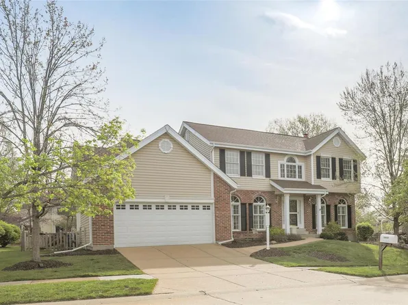 16418 Centerpointe Dr, Grover, MO 63040