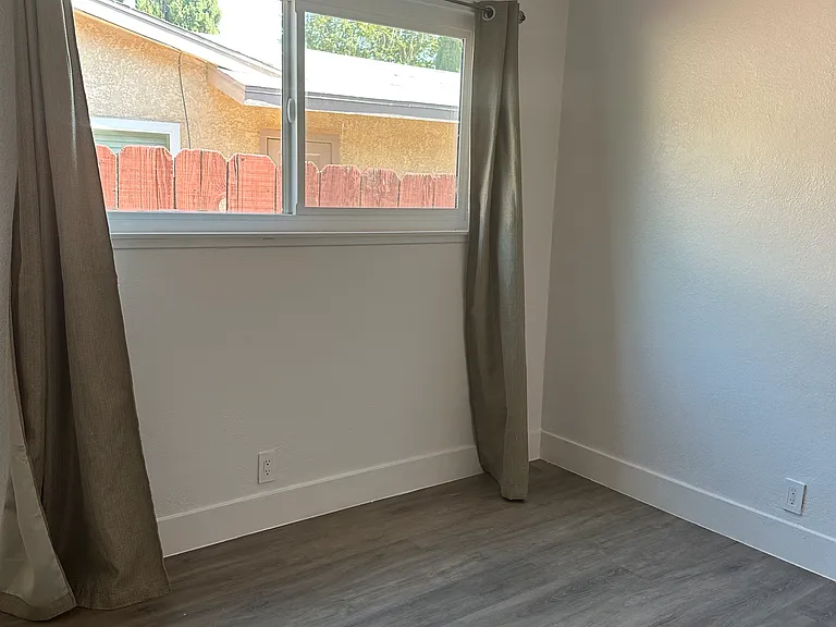 304 Higgins Rd — Photo 10