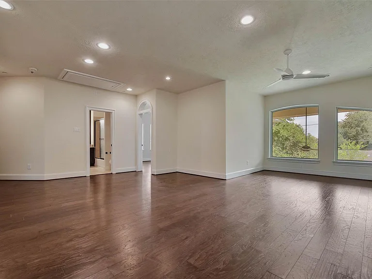4518 Holt St — Photo 34