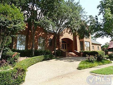 1st image of 3914 Fox Glen Dr
