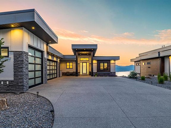 2nd image of 5576 Upper Mission Dr