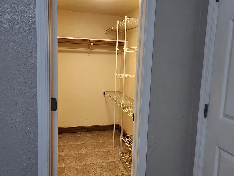731 W Pepper Pl #2 — Photo 13