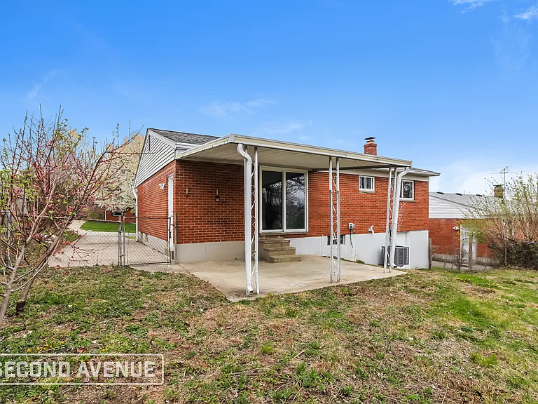 4349 Saint Dominic Dr — Photo 16