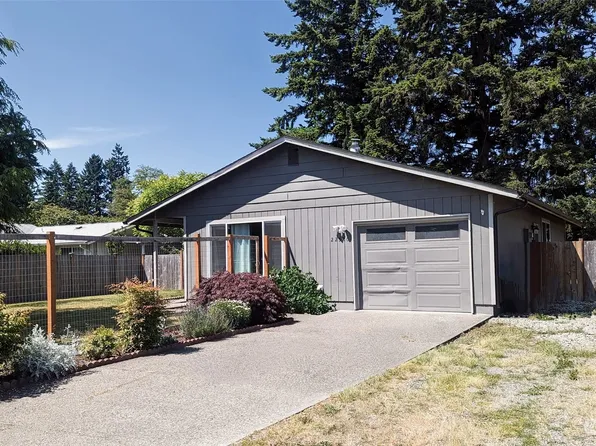 22520 39th Avenue E, Spanaway, WA 98387