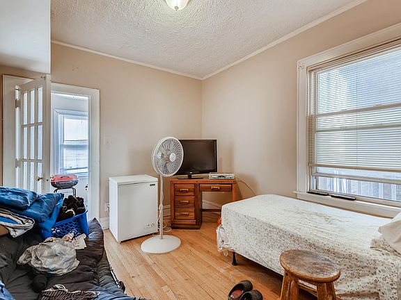 5th image of 8022 S Saint Lawrence Ave