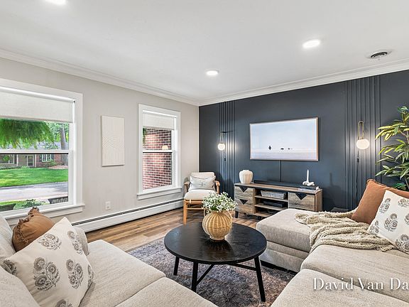 5th image of 4930 Poinsettia Ave SE