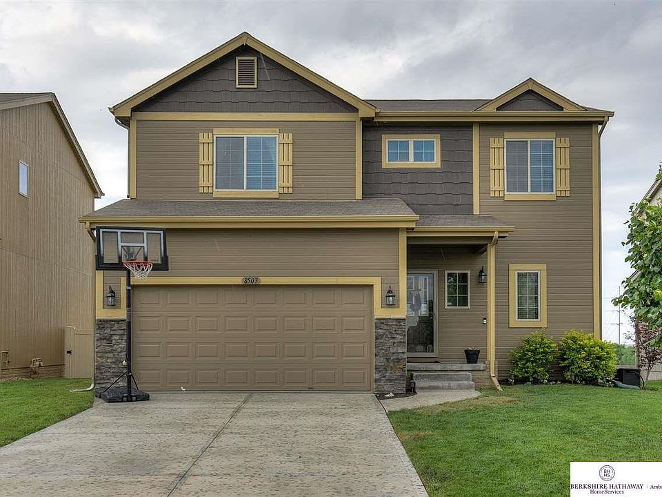 1st image of 8503 S 165th St