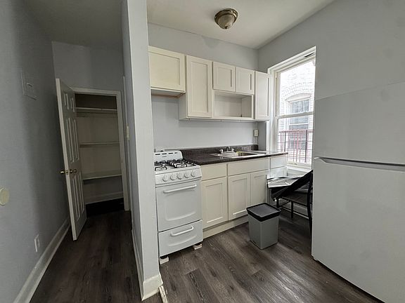 5th image of 163 Warburton Ave APT 3B
