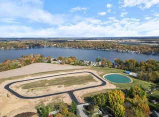 20 Tippy View Dr, Leesburg, IN 46538