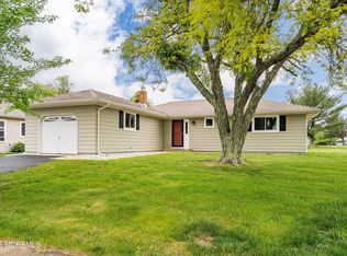97 Liberta Dr, Toms River, NJ 08757