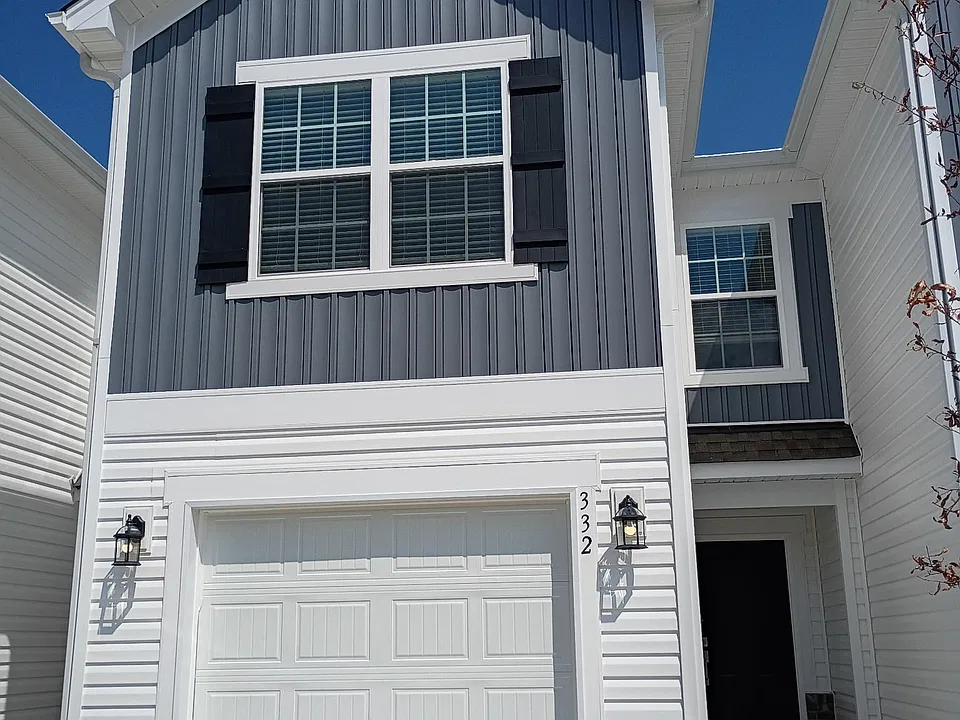 332 Livesey Ln #332