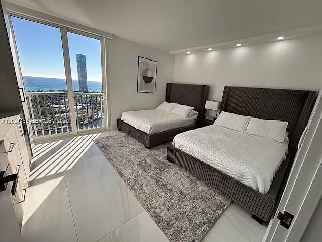 19707 Turnberry Way #23J — Photo 19