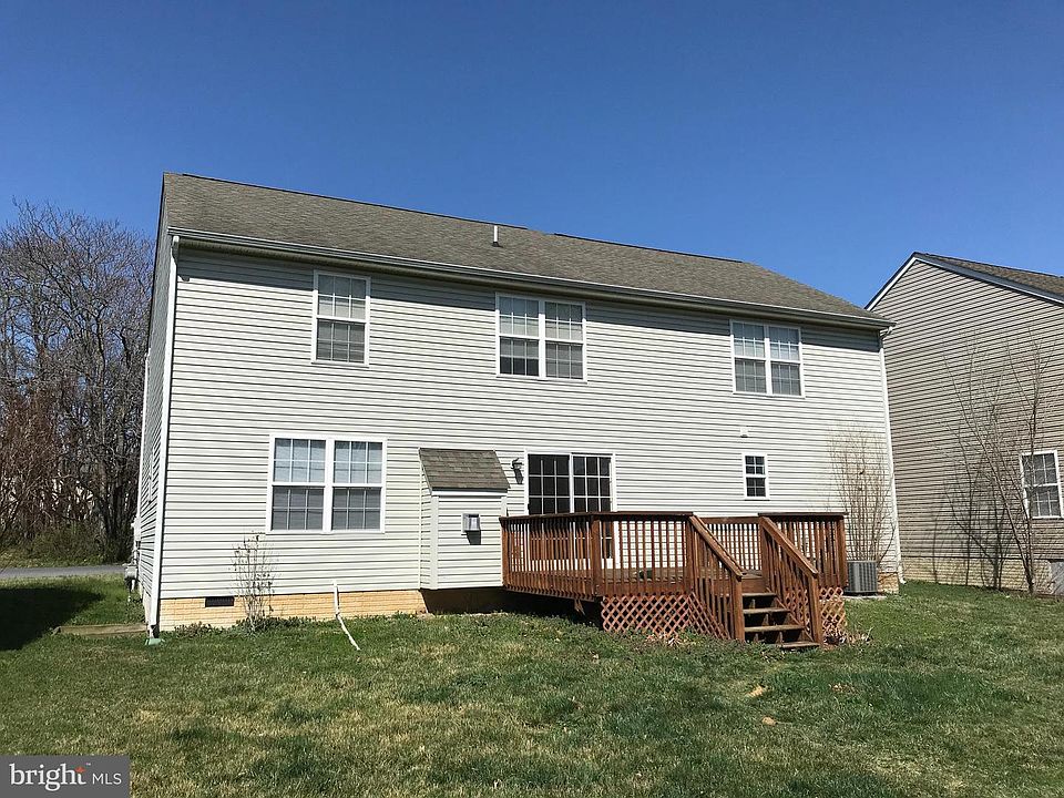 2nd image of 2886 Packer St