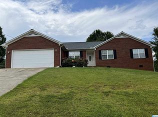 10 Andrew Dr, Weaver, AL 36277