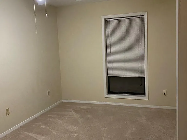 912 Dunbar Dr — Photo 12