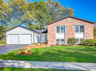 492 Nassau Ave, Bolingbrook, IL 60440