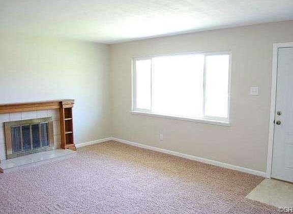 3rd image of 6653 Mitad Ct