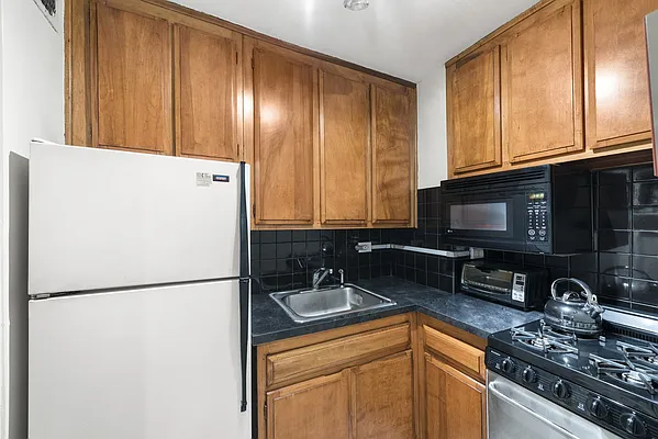 Sold by Compass | media 4