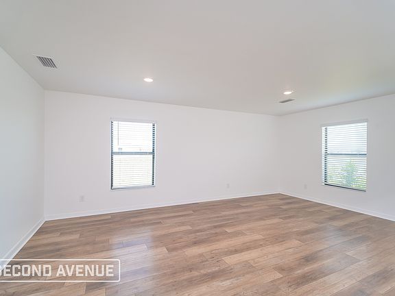 3rd image of 2044 NE 18th Ter
