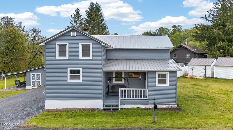 2nd image of 114 Woods Road