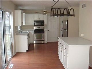 4th image of 10092 Ashwood Forest Dr