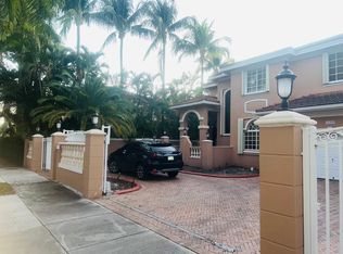 16900 NW 78th Ave, Miami Lakes, FL 33016