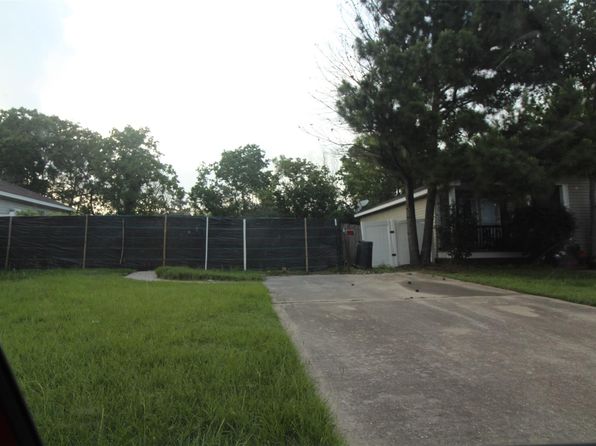 10006 Summerberry Ln, Tomball, TX 77375