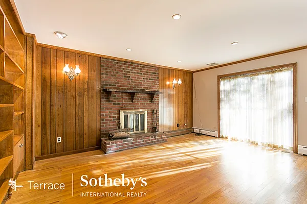 Rented by Terrace Sotheby's International Realty | media 16
