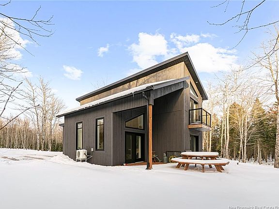 3rd image of 368 Kay Rd