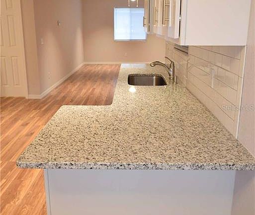 4th image of 102 Whispering Pines Ct
