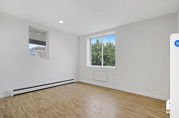 Rented by REZI | media 4