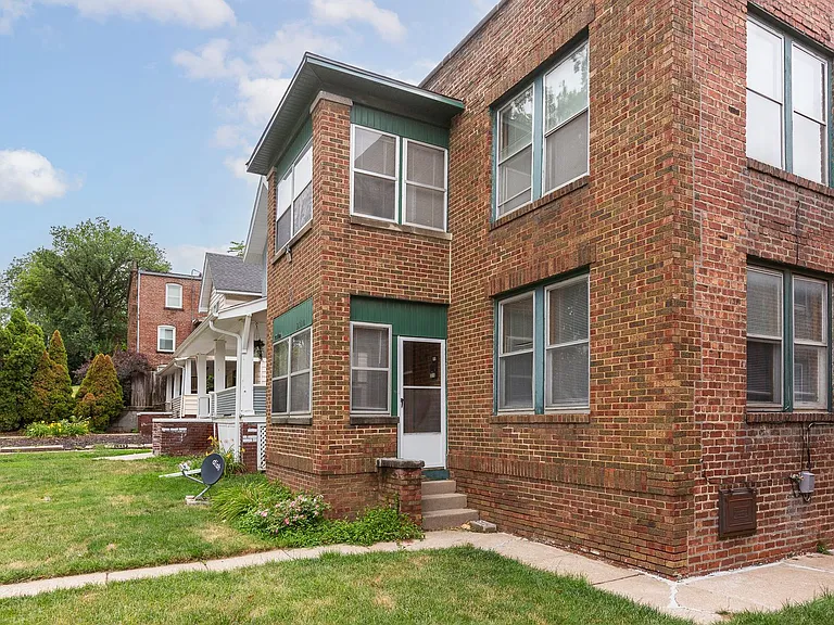 3310 Jackson St — Photo 4