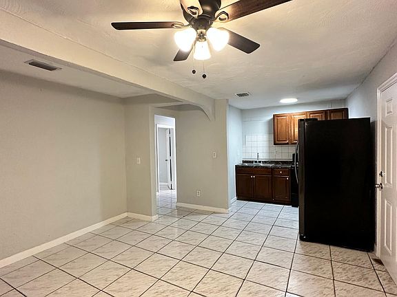 5th image of 1252 NW 27th St #3