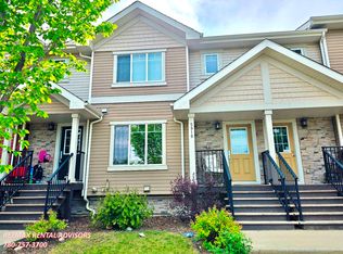 5910 Mullen Way NW, Edmonton, AB T6R 0S7