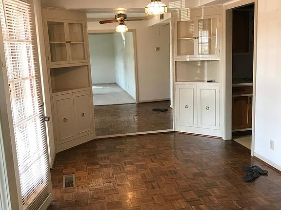 5th image of 45 Berkshire Ct