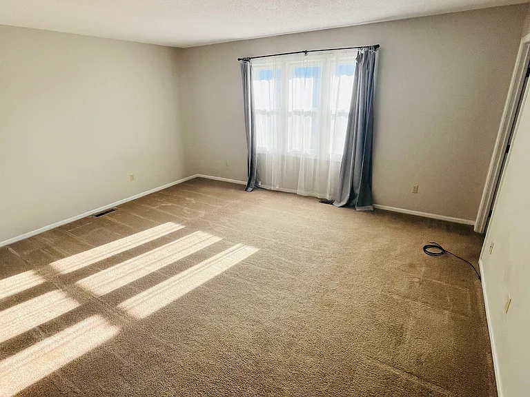 1619 Manor Hill Rd — Photo 11