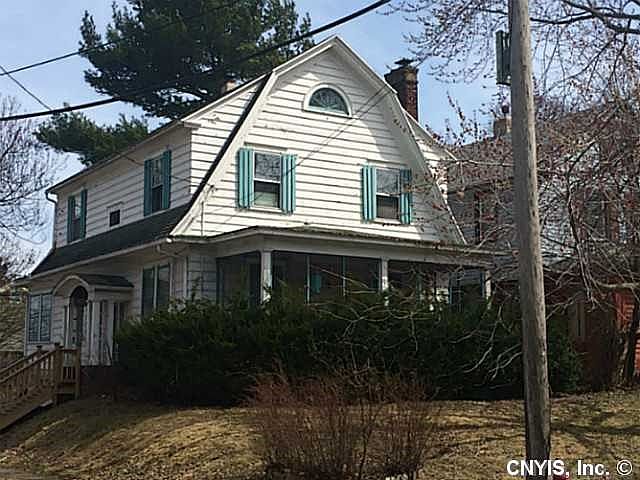 2nd image of 501 Seeley Rd