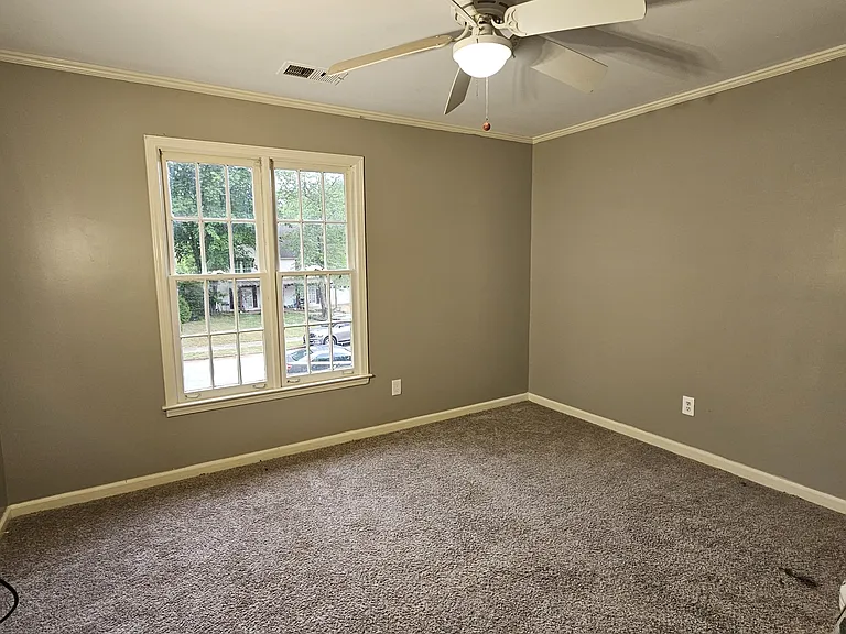 253 Rhonda Cir E — Photo 18